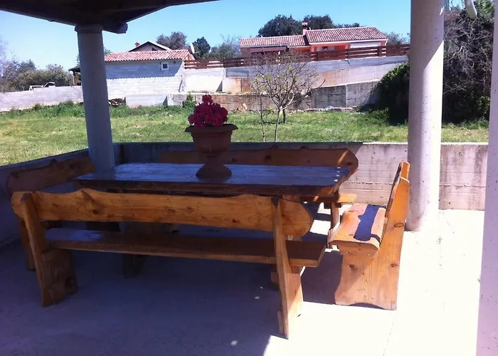 Ella Appartement Ližnjan