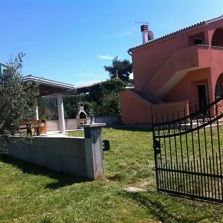 Apartment Ella